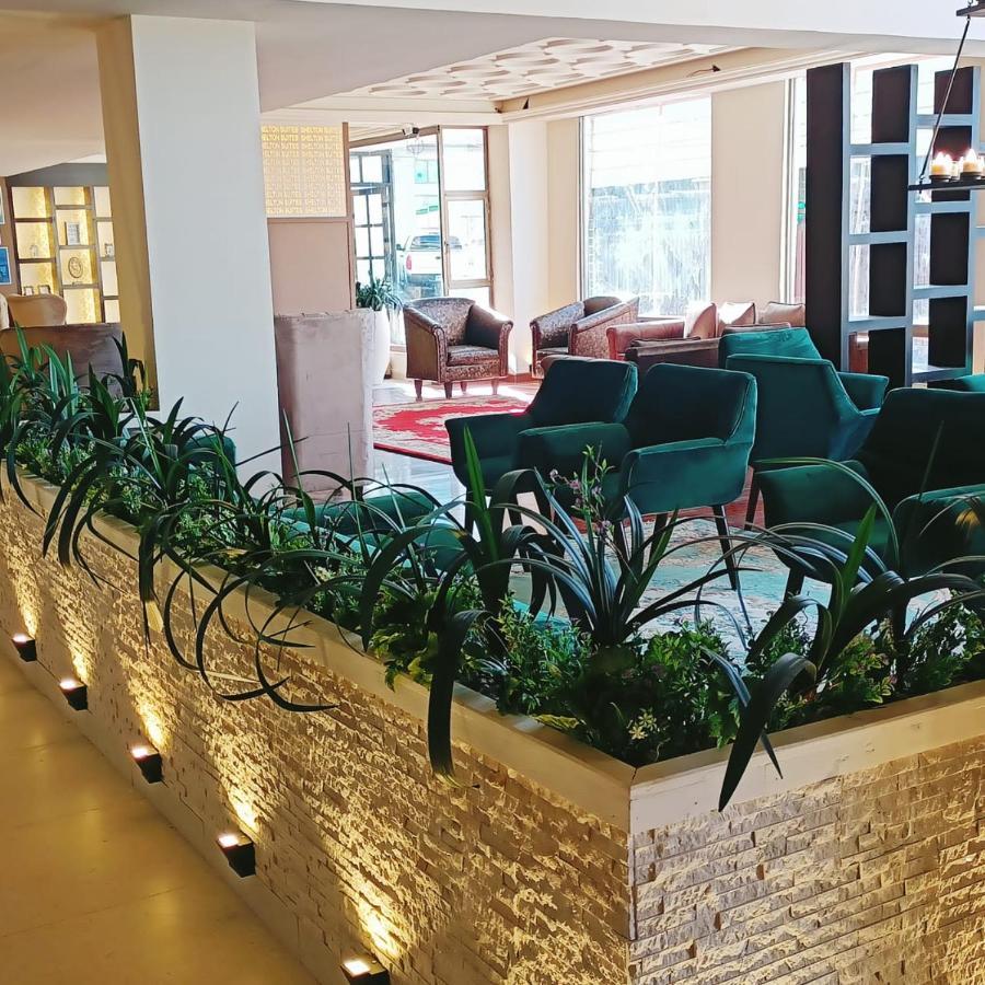 Shelton Suites Bhurban Eksteriør billede